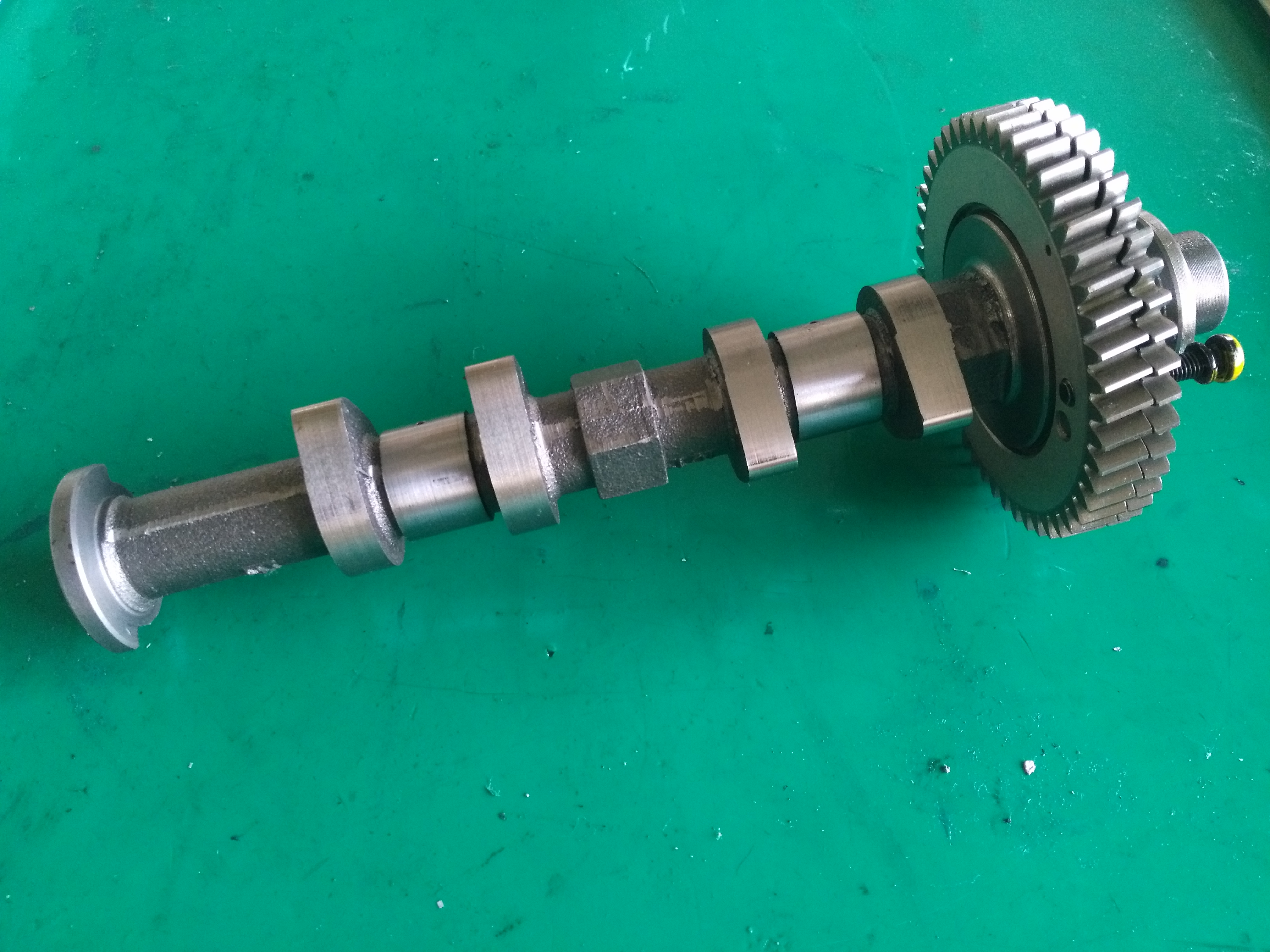 Engine Camshaft With Wheel HB-EC-07-02